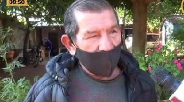 Hombre de 72 años no fue vacunado por figurar como fallecido - Noticiero Paraguay