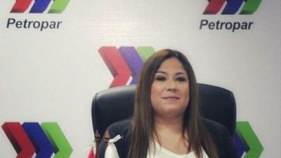 Fiscalía acusa a Patricia Samudio por compra irregular de agua tónica