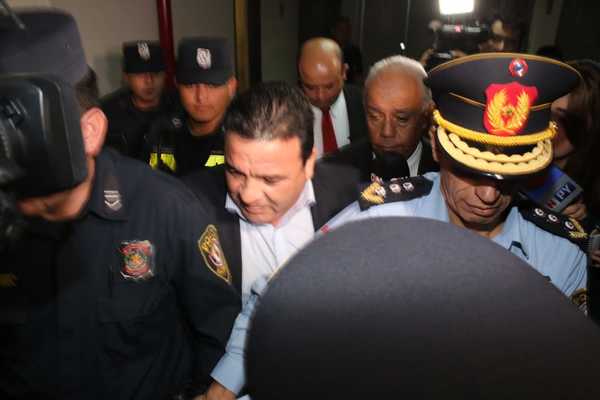 Ex planillero con 4 millones de sueldo, que compró shopping por US$ 150.000 recibe leve condena - ADN Digital