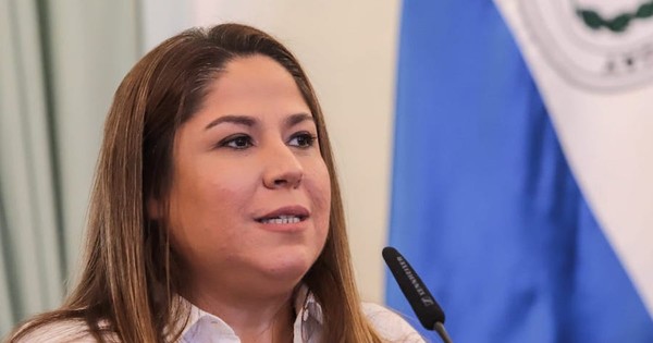 La Nación / Acusan a Patricia Samudio por millonario daño a Petropar y piden su juicio oral