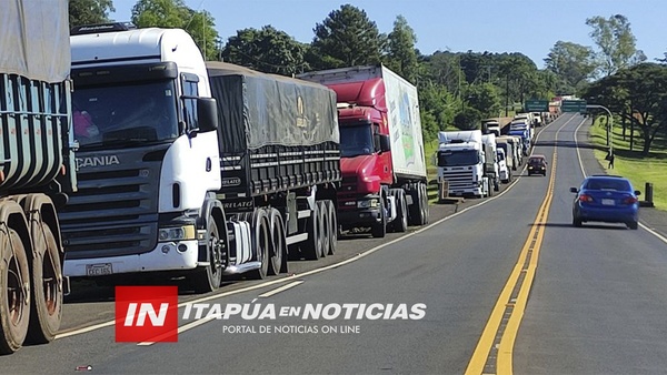 CAMIONEROS SIGUEN MOVILIZADOS TAMBIÉN EN ITAPÚA.