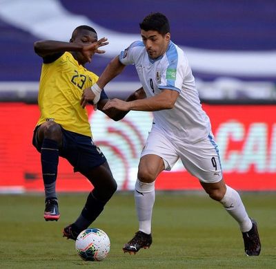 Tabárez analiza quién acompañará a Luis Suárez en el ataque de Uruguay - Fútbol Internacional - ABC Color