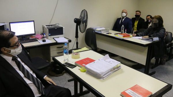 Juez eleva a juicio el caso de la protesta frente al Panteón