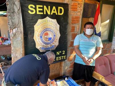 Agentes de la Senad de CDE decomisan 3,6 gramos de crack y detienen a distribuidor de poca monta en “gran operativo” - La Clave