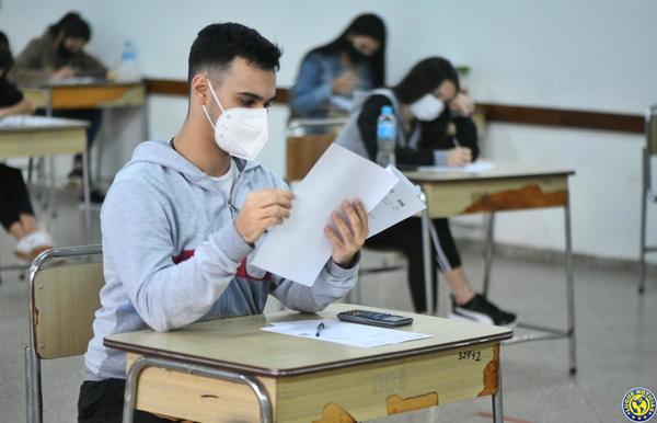 Más de 1.600 postulantes aprobaron examen de becas Itaipu-Becal y pasan a evaluación socioeconómica •