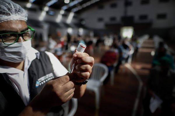 Cumbre global recauda fondos extra para distribuir vacunas en países pobres - Mundo - ABC Color