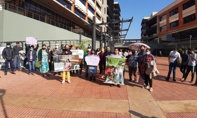 Comenzó juicio a médicos que dejaron parapléjica a Raquel
