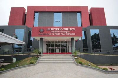Imputan a hombres detenidos con armas de fuego en Jardín Aurora