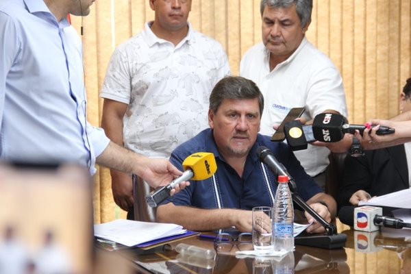 El festín de nepotismo y acomodos de Llano durante su presidencia del Senado - El Trueno