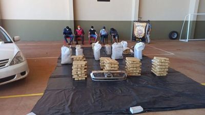 Agentes de la SENAD incautan marihuana y detienen a 5 personas