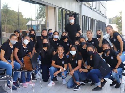 También es histórico: el plantel Femenino concentra en la Villa - Olimpia - ABC Color