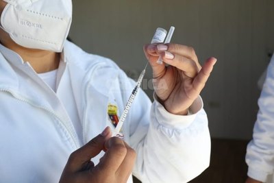 Crónica / Personas de 18 a 59 años con enfermedad de base podrán vacunarse