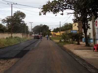 Vecinos temen que nuevo asfaltado sea destruido por camiones pesados | Radio Regional 660 AM