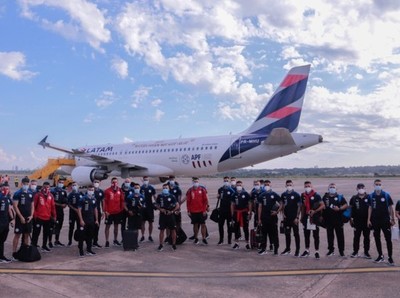 La Albirroja partió a Uruguay con optimismo pleno - APF