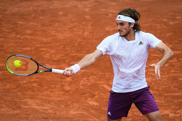 Tsitsipas y Zverev avanzan con paso firme en Roland Garros - Tenis - ABC Color