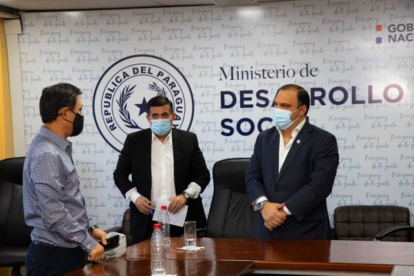 Una permuta podría solucionar el conflicto entre granja avícola y familias que ocupan un predio del Mades - Nacionales - ABC Color
