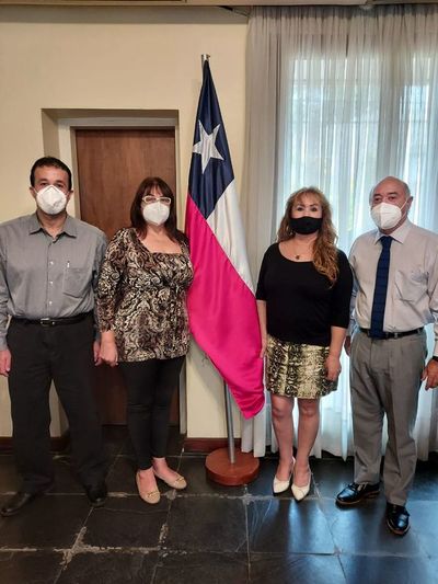 Chilenos en Paraguay piden vacunas a su país por lento avance y poca esperanza en nuestro gobierno - Nacionales - ABC Color