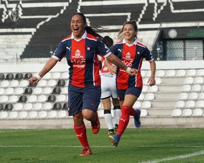 Cerro golea a Olimpia en Para Uno y sigue líder e invicto del Apertura