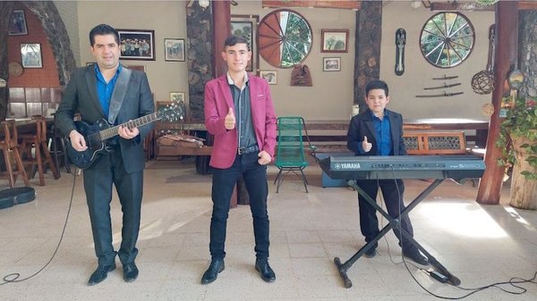 Crónica / Batallan para mantener el legado que dejó el músico Odilio Román