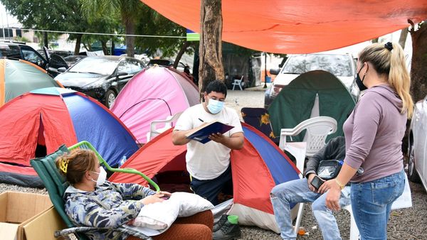 Familiares en pie de guerra contra restricciones del IPS