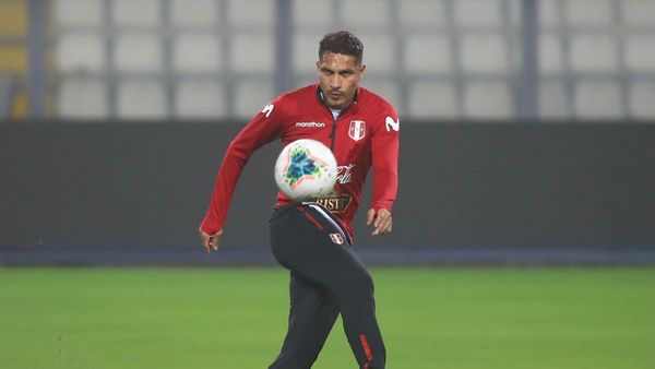 Perú, con Paolo Guerrero, ante la diezmada Colombia