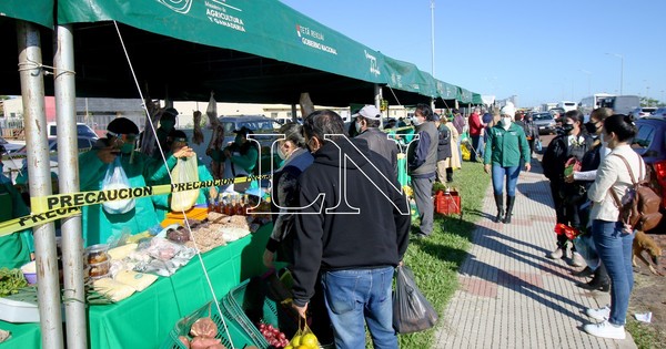 La Nación / Se acerca el San Juan y la feria granjera ofrece comidas típicas en la Costanera de Asunción