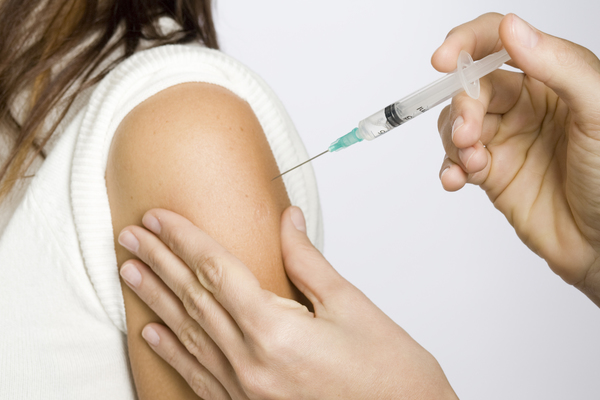 Docentes esperan ser vacunados en la segunda etapa de inmunización