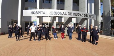 CDE: Despiden a trabajadores de limpieza reclamar falta de pago de salarios | OnLivePy