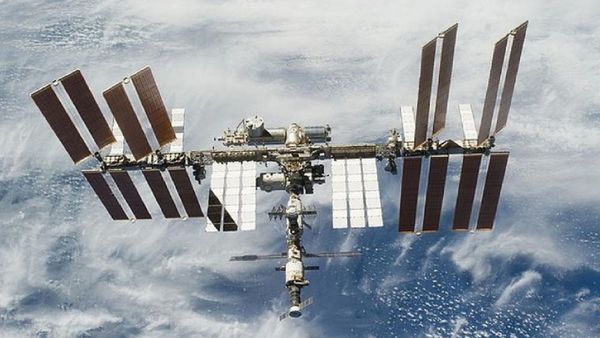 NASA y SpaceX alistan el envío de cápsula de abastecimiento a la EEI