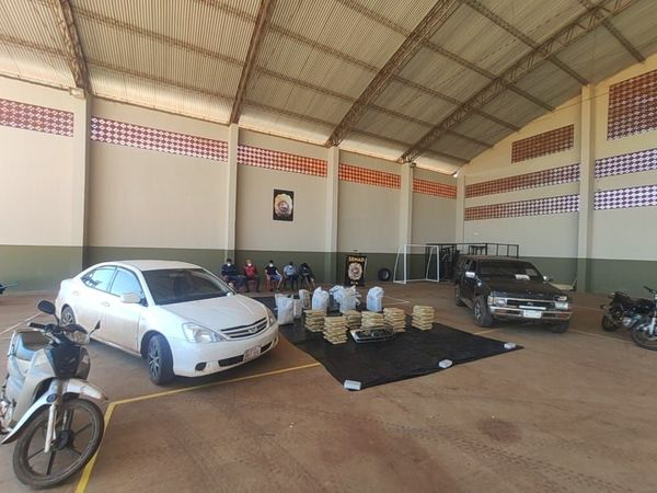 Incautan casi 500 kilos de marihuana y detienen a cinco