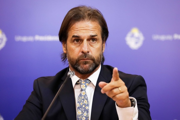 Lacalle: Uruguay quiere "jugar en cancha grande" sin dar el "portazo" al Mercosur - MarketData