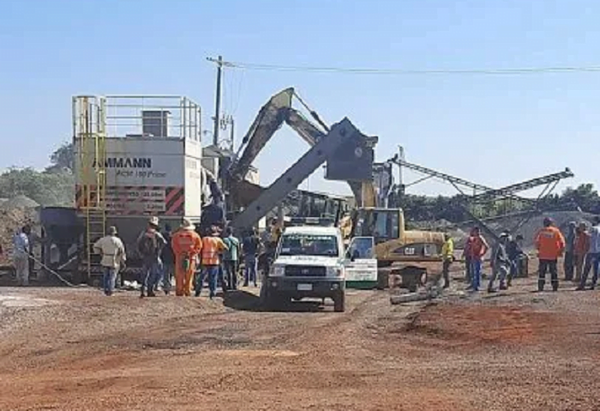 Falleció el joven que cayó dentro de una máquina trituradora - Noticiero Paraguay