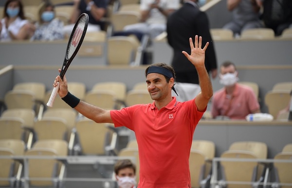 Roland Garros: Federer supera a Cilic y avanza a la tercera ronda