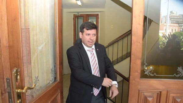 Ex secretario de Juan Ernesto Villamayor suspende audiencia