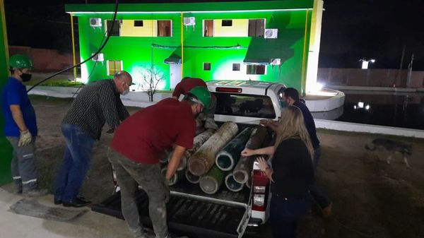 De todo el país vienen hasta Asunción a cargar balones de oxígeno - Nacionales - ABC Color