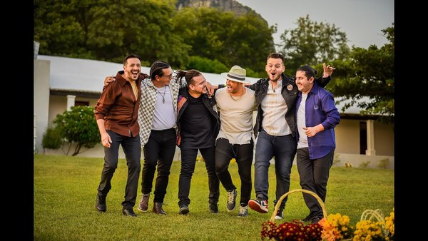 «Soy latino»: La canción que une a una banda paraguaya con Nacho y Felipe Peláez