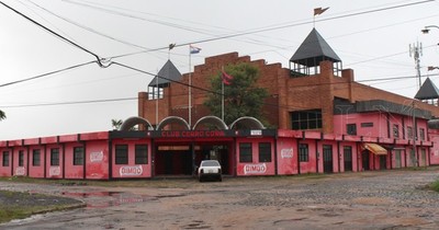 La Nación / “QEPD el club Cerro Corá”: se inició la demolición del histórico estadio paraguayo