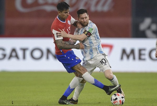 Crónica / Valiosa igualdad chilena ante Argentina de Messi
