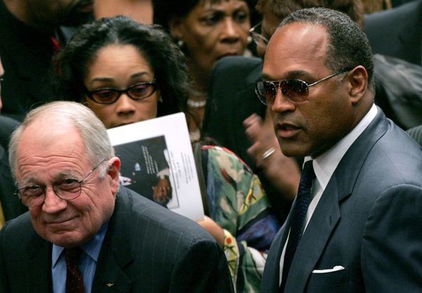 Muere en EE.UU. F. Lee Bailey, abogado de O.J. Simpson y otros casos célebres - Mundo - ABC Color