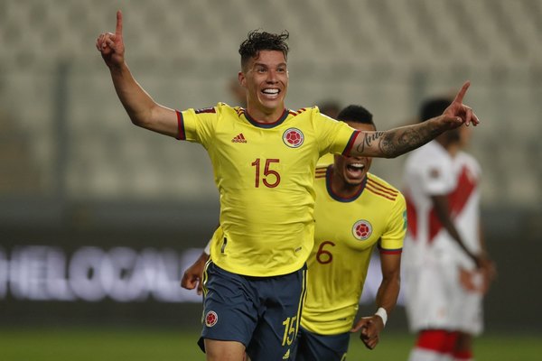Colombia se divierte en Lima y hunde aún más a Perú