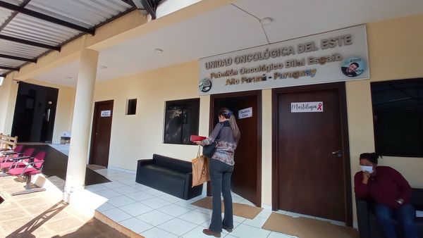 Pacientes con cáncer hacen pollada para paliar falta de insumos en CDE