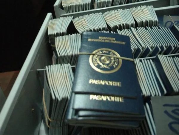 Se duplican las solicitudes de pasaportes en Identificaciones · Radio Monumental 1080 AM