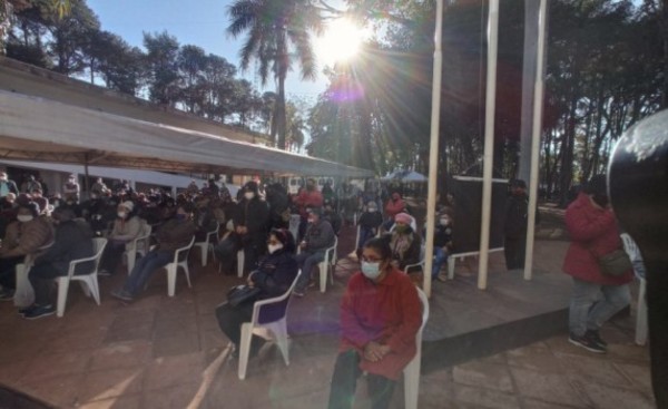 Adultos de 60 años podrán vacunarse desde el lunes