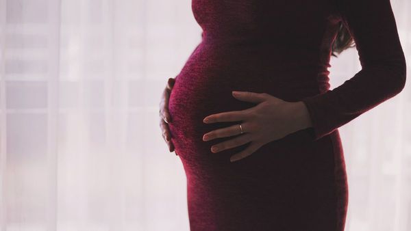 Salud prevé vacunar a embarazadas desde 5 meses de gestación 
