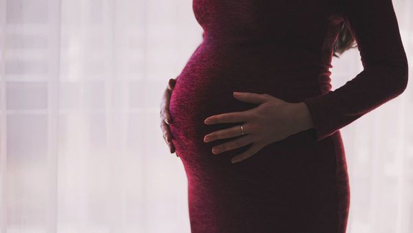 Salud prevé vacunar a embarazadas desde 5 meses de gestación