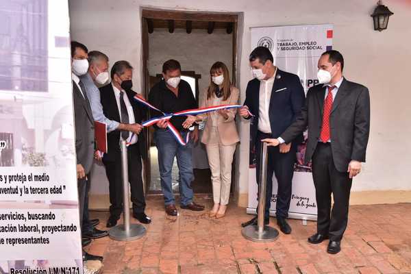 Habilitan oficina de empleo y local de capacitación en Lambaré | .::Agencia IP::.