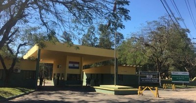 La Nación / Militar golpeó a subordinados con palo de escoba y fue recluido