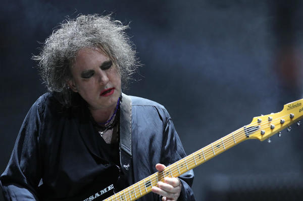 Robert Smith anuncia un álbum «ruidoso» en solitario | OnLivePy