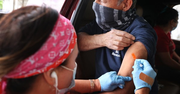 La Nación / Paraguay debe vacunar al 80% de la población para la inmunidad colectiva