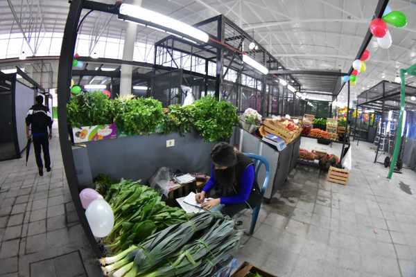 Mercado de Abasto sintió golpe económico, pero “ni un solo día dejó de abrir las puertas”